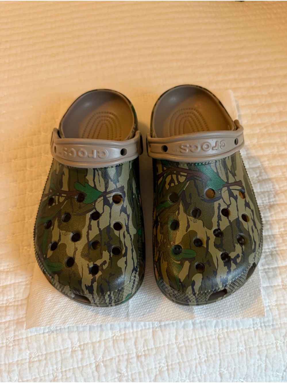 Luke Combs X Crocs Camo (Jibbitz not included) Womens 7/Mens 5